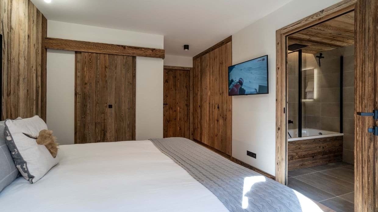 luxury-ski-chalet-meribel-little (6)