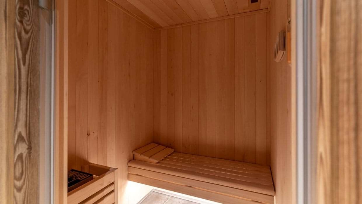 luxury-ski-chalet-meribel-little (8)