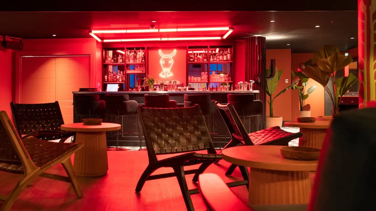 residence_ynycio_tignes_bar-w120
