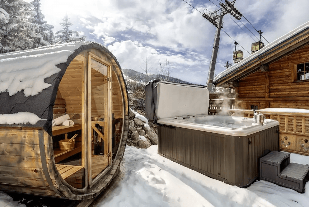Peppa hot tub and sauna