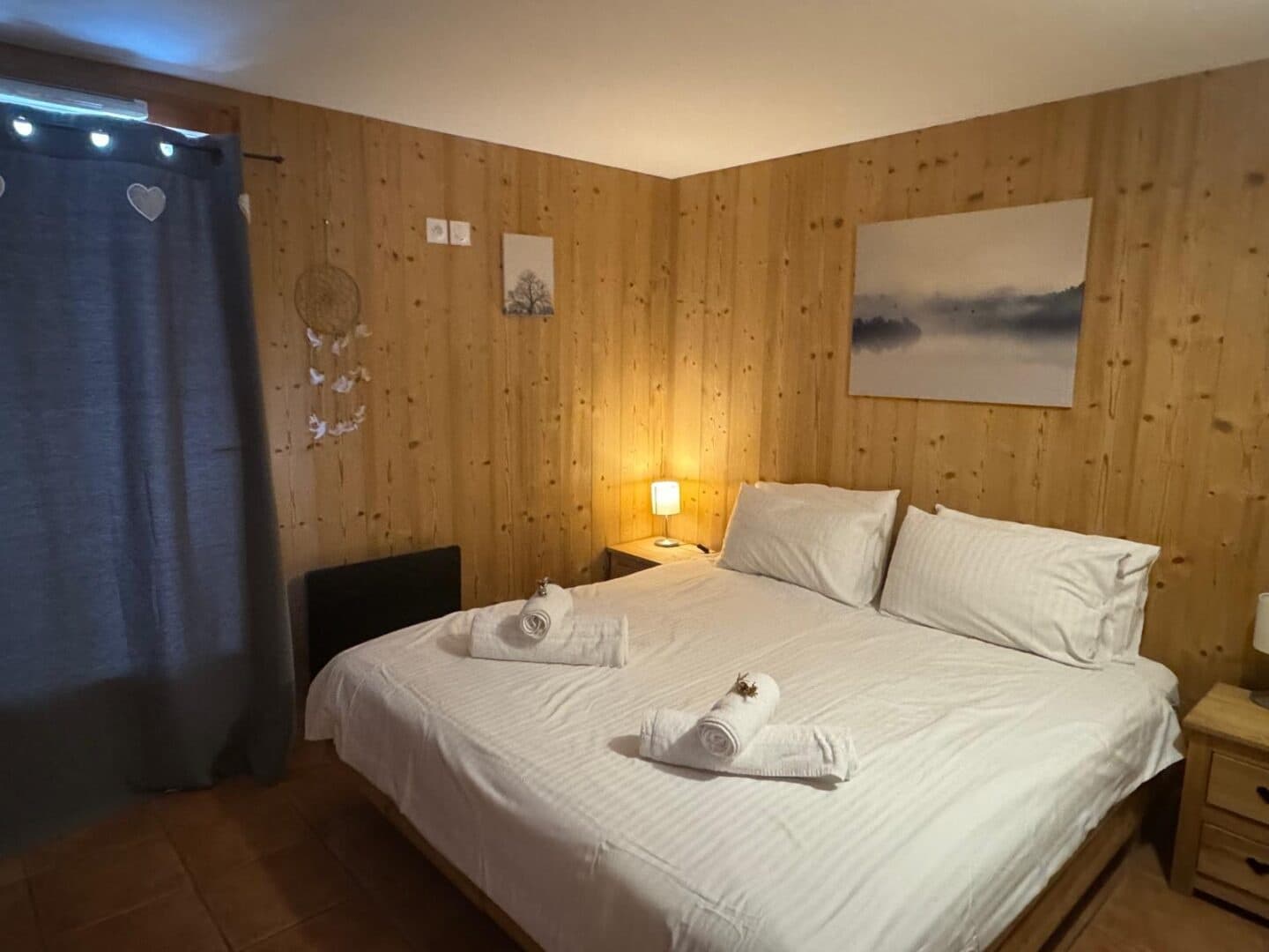 FLO_ROOM23-1