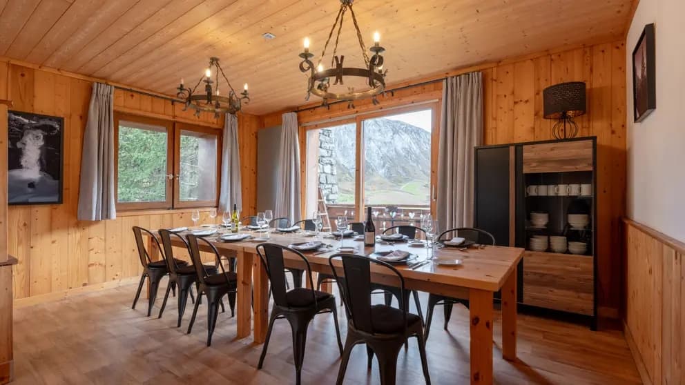 chalet_les_arolles_tignes_dining
