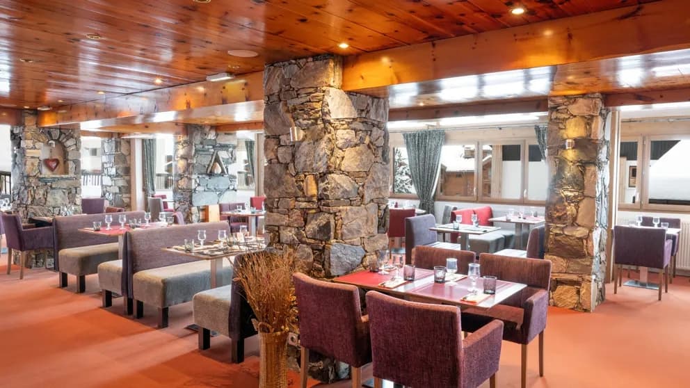 hotel_l-aiguille_percee_tignes_r