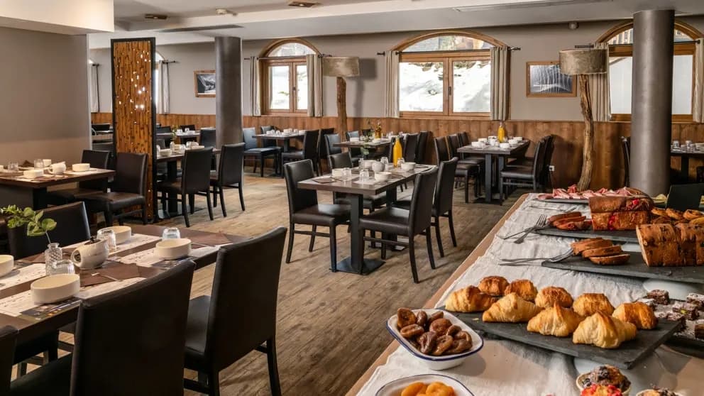 hotel_ski_lodge_val_d-isere_brea (1)