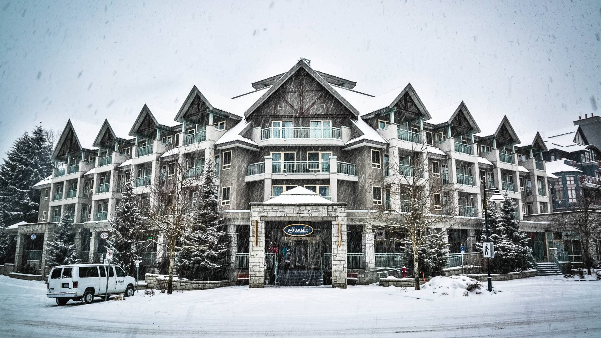 The Summit Lodge Boutique Hotel