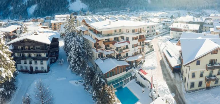 Zillertalerhof Alpine Hideaway