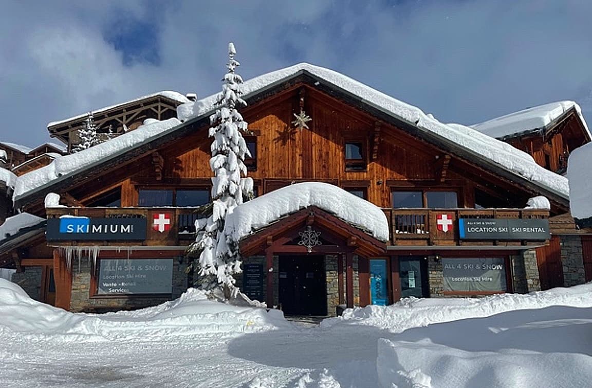 Chalet Antony and Cleopatra