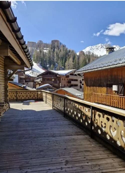 Chalet Berry